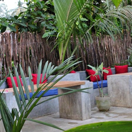 Pranaya Hiriketiya Hostel Dikwella Ngoại thất bức ảnh