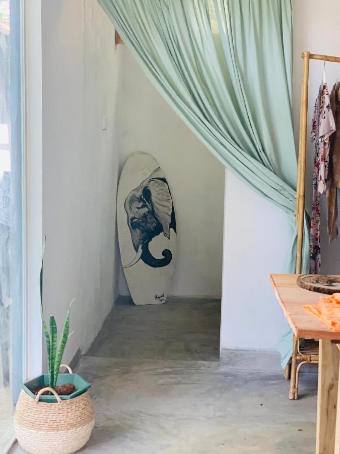 Pranaya Hiriketiya Hostel Dikwella Ngoại thất bức ảnh