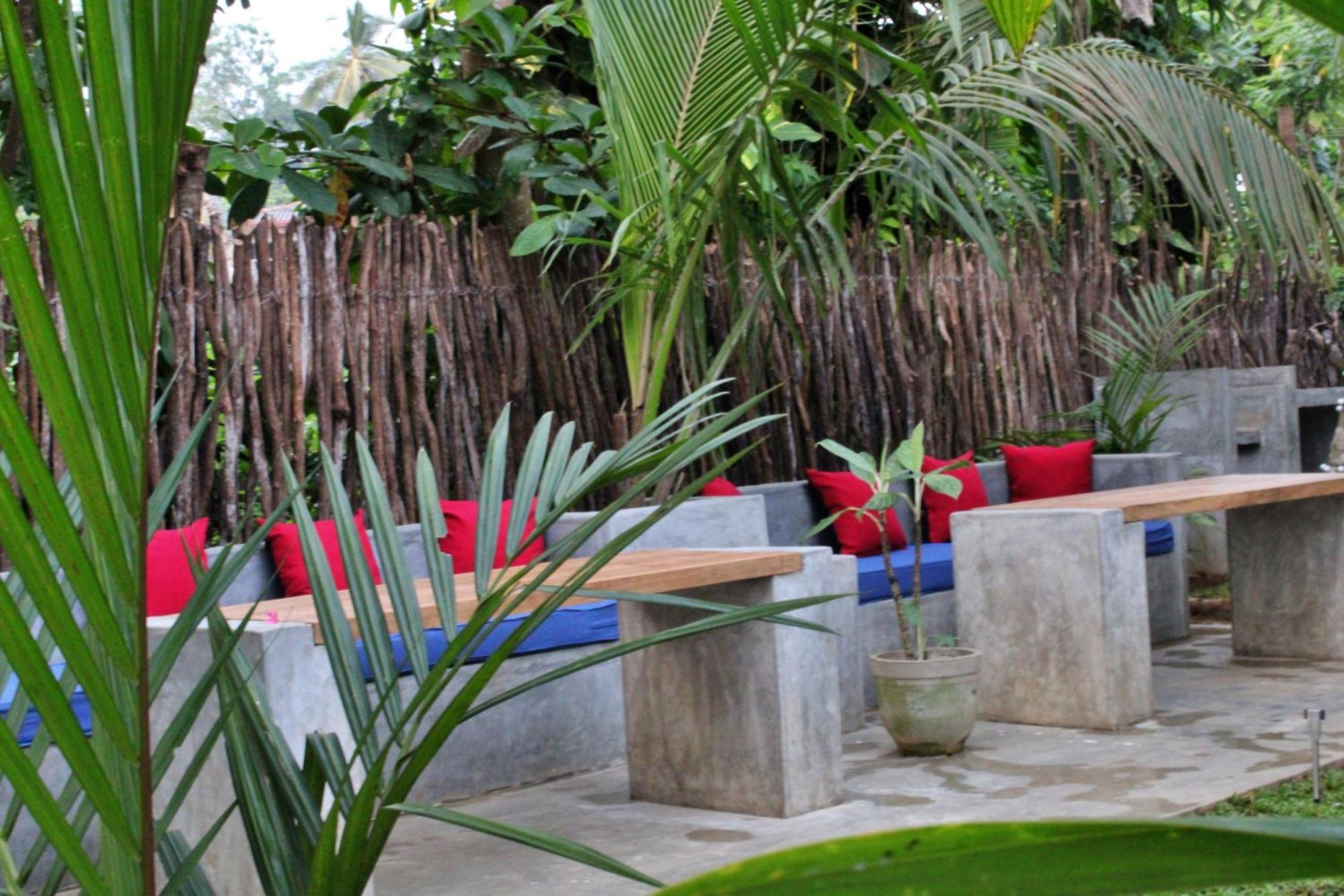 Pranaya Hiriketiya Hostel Dikwella Ngoại thất bức ảnh